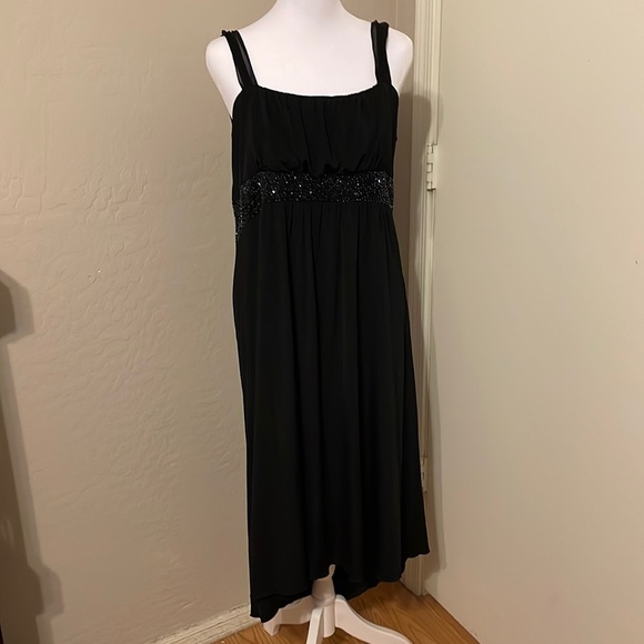 Maternity formal gown - Picture 1 of 6